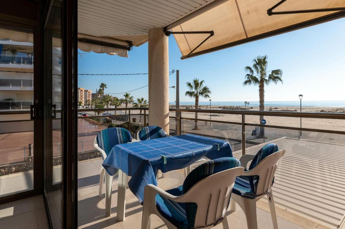 Apartamento At118 Front View Beach, Pool, Airco, Wifi, Parking